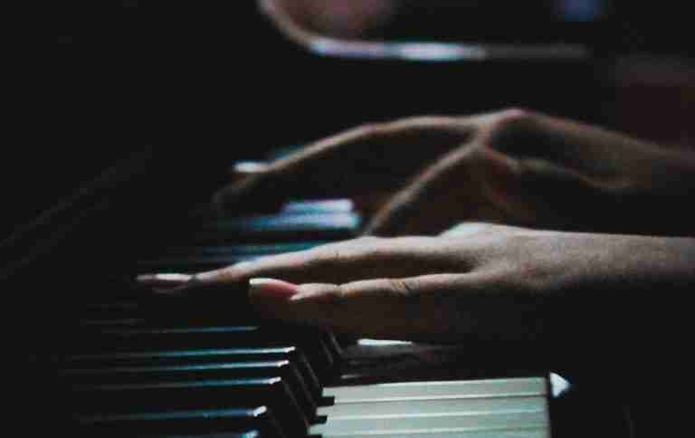 How to learn jazz standards with the piano